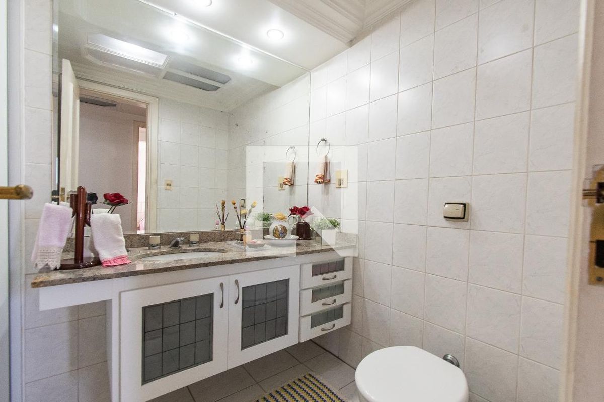 Apartamento, 3 quartos, 140 m² - Foto 32