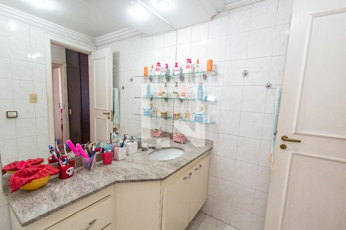 Apartamento, 3 quartos, 140 m² - Foto 26