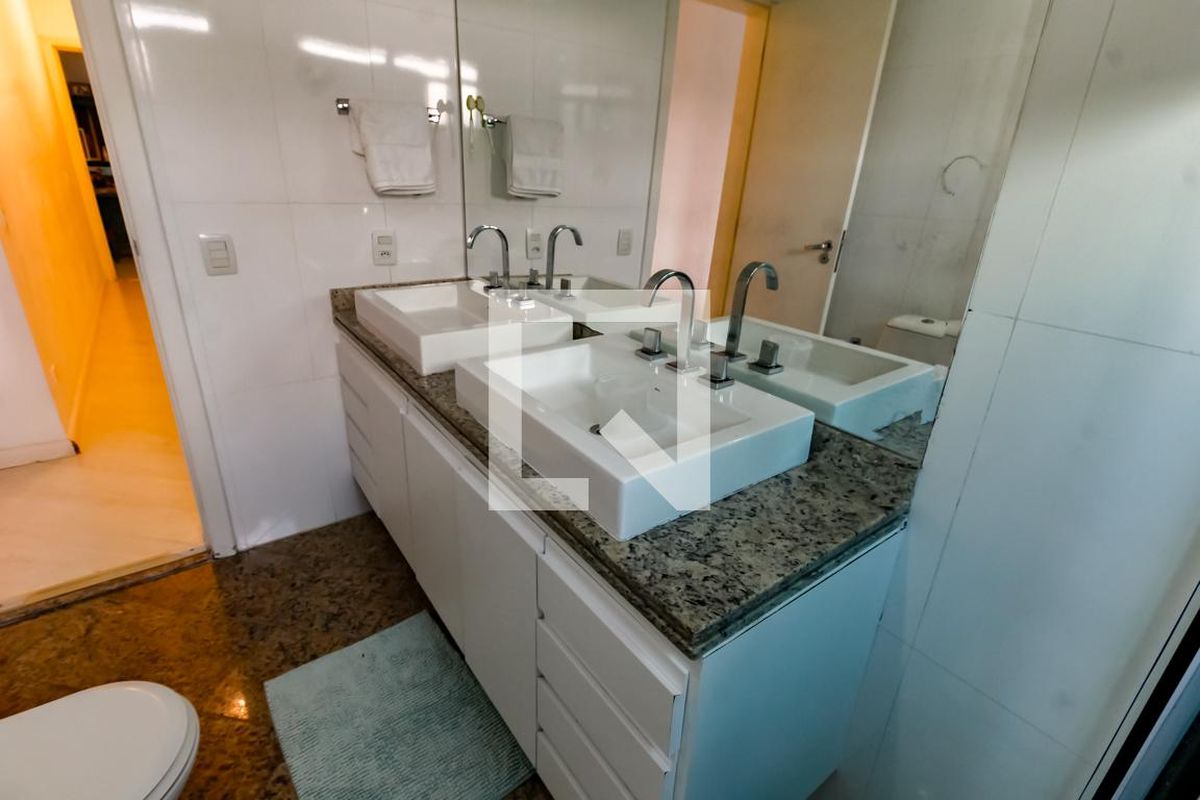 Apartamento, 3 quartos, 176 m² - Foto 96