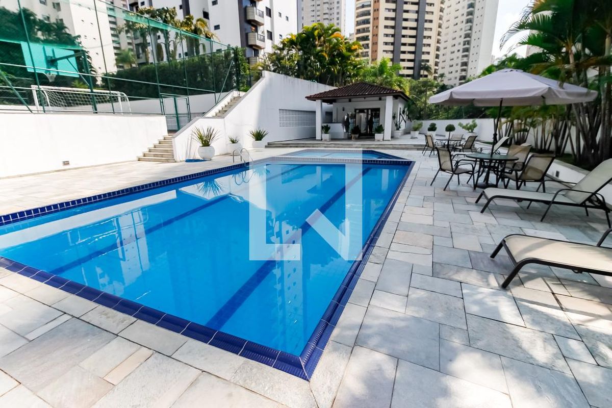 Apartamento, 3 quartos, 176 m² - Foto 166