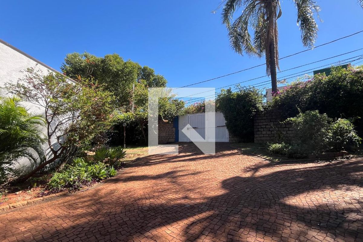 Casa à Venda - Barão Geraldo - Centro, 4 Quartos,  675 m2 em , Campinas - sp | SoloBR