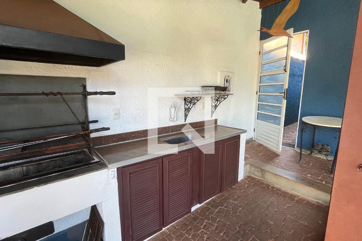 Casa à Venda - Barão Geraldo - Centro, 4 Quartos,  675 m2 em , Campinas - sp | SoloBR