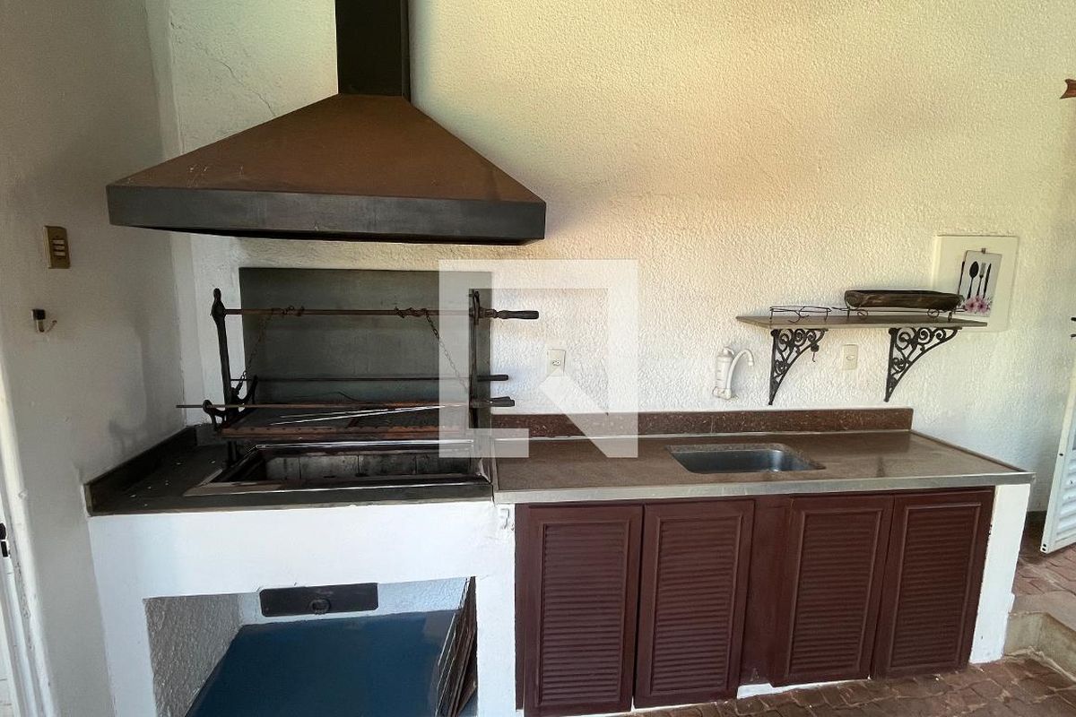 Casa à Venda - Barão Geraldo - Centro, 4 Quartos,  675 m2 em , Campinas - sp | SoloBR