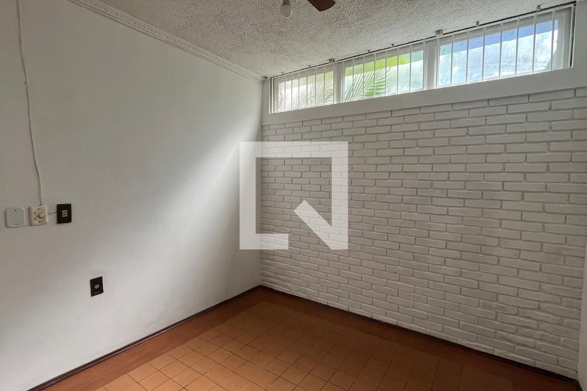 Casa à Venda - Barão Geraldo - Centro, 4 Quartos,  675 m2 em , Campinas - sp | SoloBR