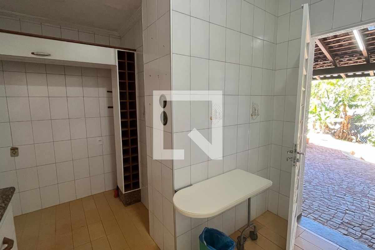 Casa à Venda - Barão Geraldo - Centro, 4 Quartos,  675 m2 em , Campinas - sp | SoloBR