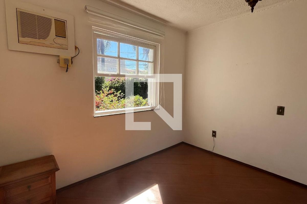 Casa à Venda - Barão Geraldo - Centro, 4 Quartos,  675 m2 em , Campinas - sp | SoloBR