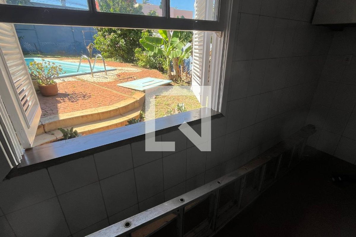 Casa à Venda - Barão Geraldo - Centro, 4 Quartos,  675 m2 em , Campinas - sp | SoloBR
