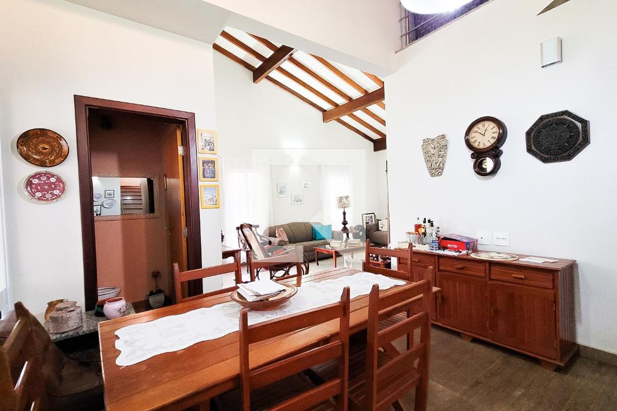 Casa à Venda - Lot. Alphaville Campinas, 5 Quartos,  413 m2 em , Campinas - sp | SoloBR