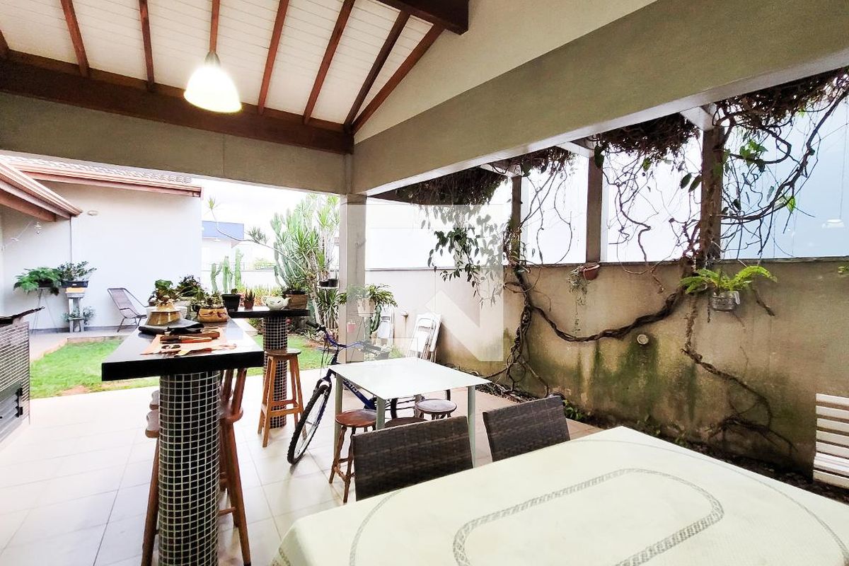 Casa à Venda - Lot. Alphaville Campinas, 5 Quartos,  413 m2 em , Campinas - sp | SoloBR