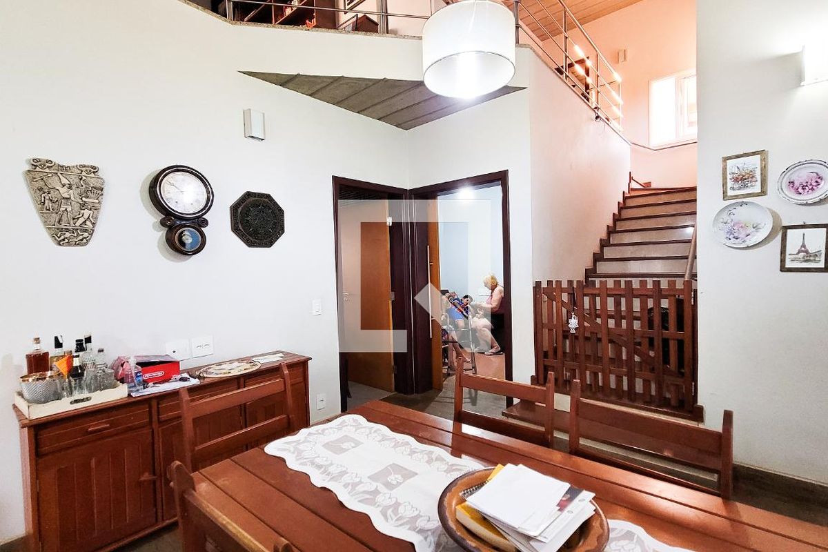 Casa à Venda - Lot. Alphaville Campinas, 5 Quartos,  413 m2 em , Campinas - sp | SoloBR