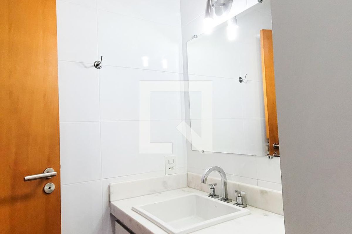 Casa à Venda - Lot. Alphaville Campinas, 5 Quartos,  413 m2 em , Campinas - sp | SoloBR