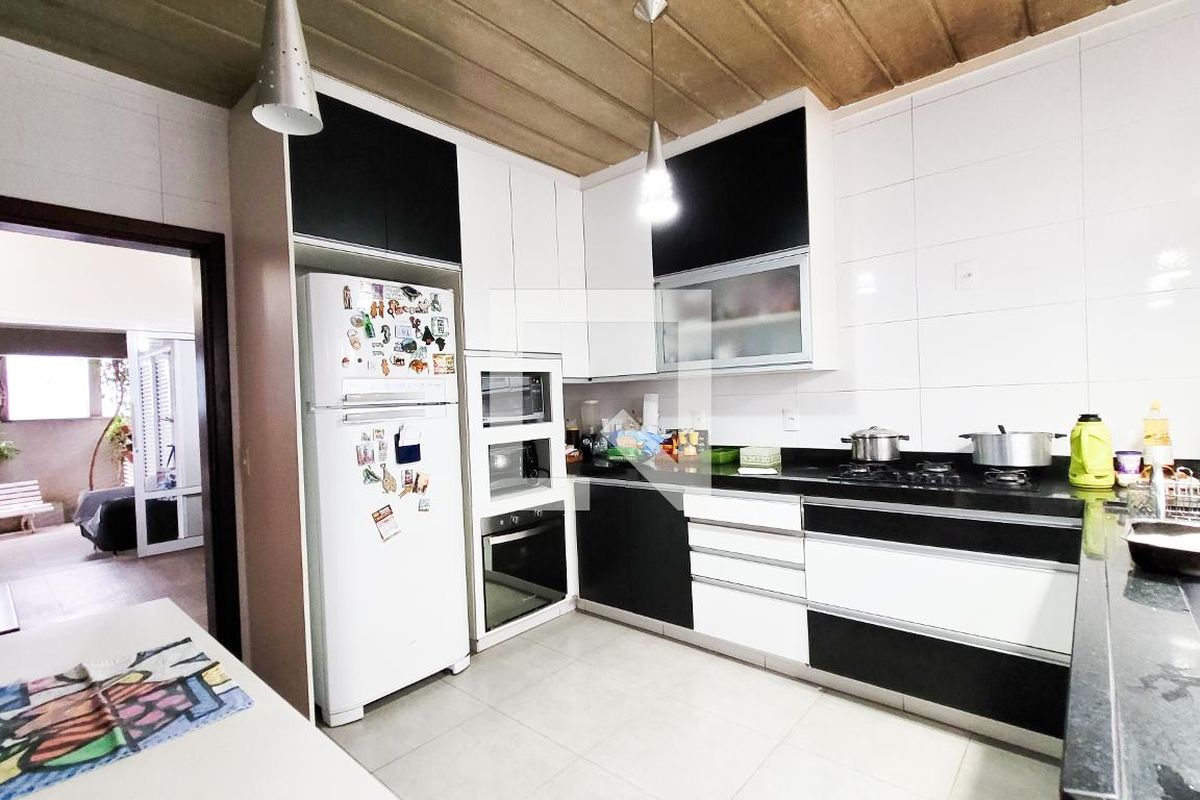 Casa à Venda - Lot. Alphaville Campinas, 5 Quartos,  413 m2 em , Campinas - sp | SoloBR