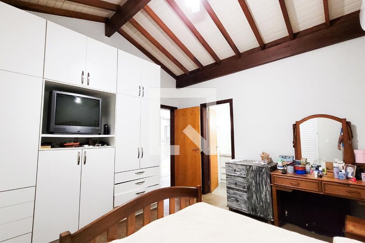 Casa à Venda - Lot. Alphaville Campinas, 5 Quartos,  413 m2 em , Campinas - sp | SoloBR