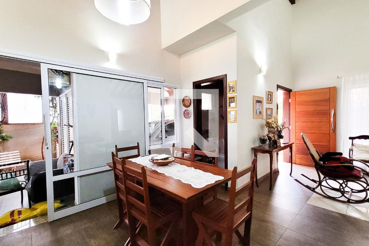 Casa à Venda - Lot. Alphaville Campinas, 5 Quartos,  413 m2 em , Campinas - sp | SoloBR
