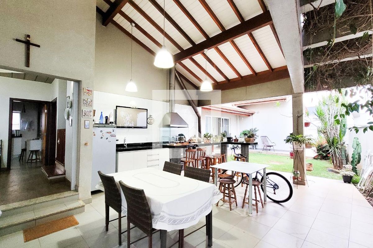 Casa à Venda - Lot. Alphaville Campinas, 5 Quartos,  413 m2 em , Campinas - sp | SoloBR