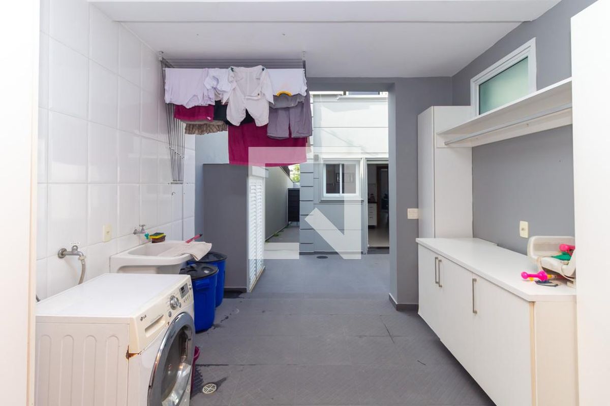 Casa, 3 quartos, 260 m² - Foto 50