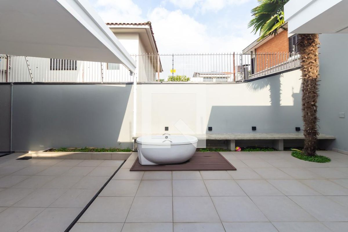 Casa, 3 quartos, 260 m² - Foto 46