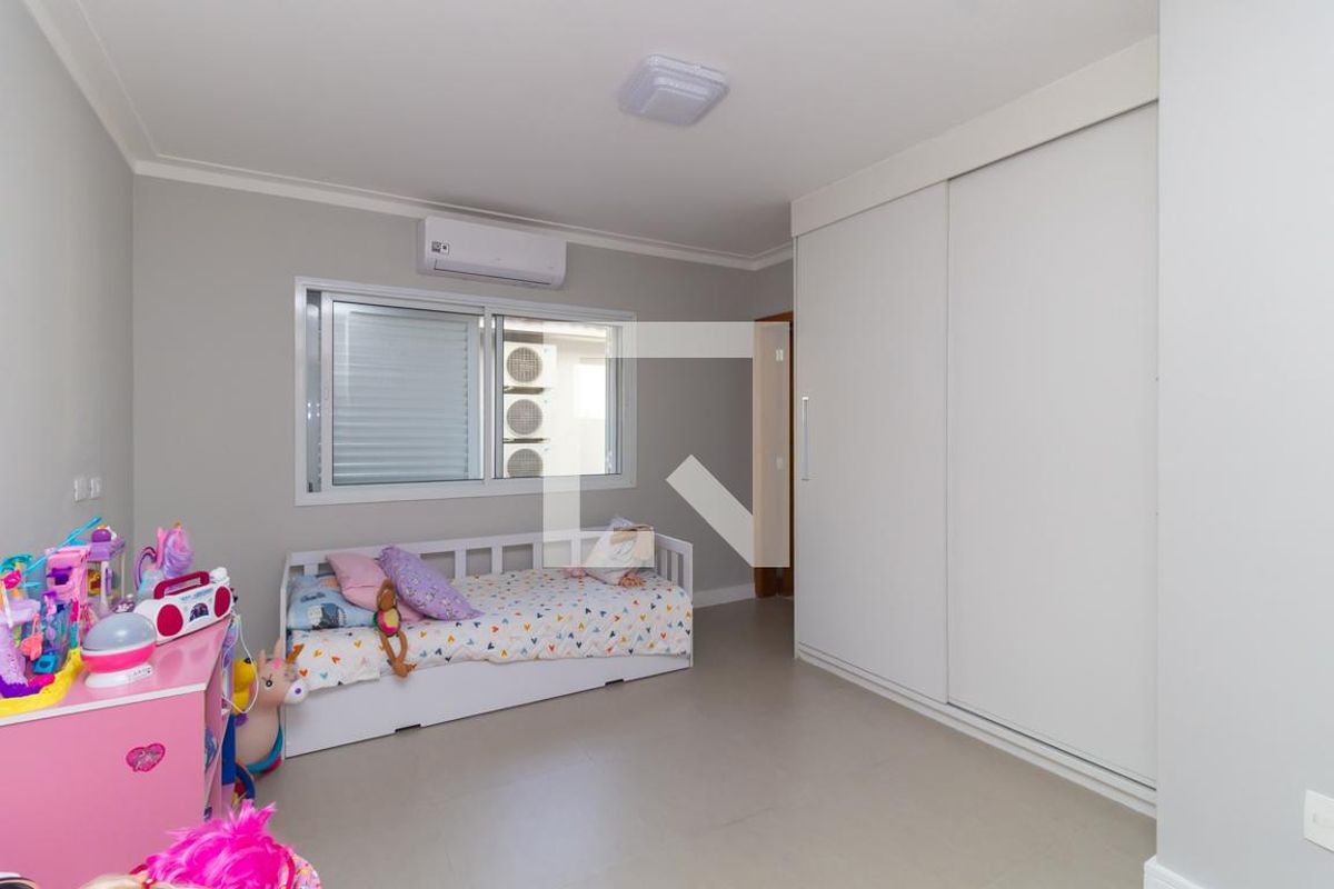 Casa, 3 quartos, 260 m² - Foto 23