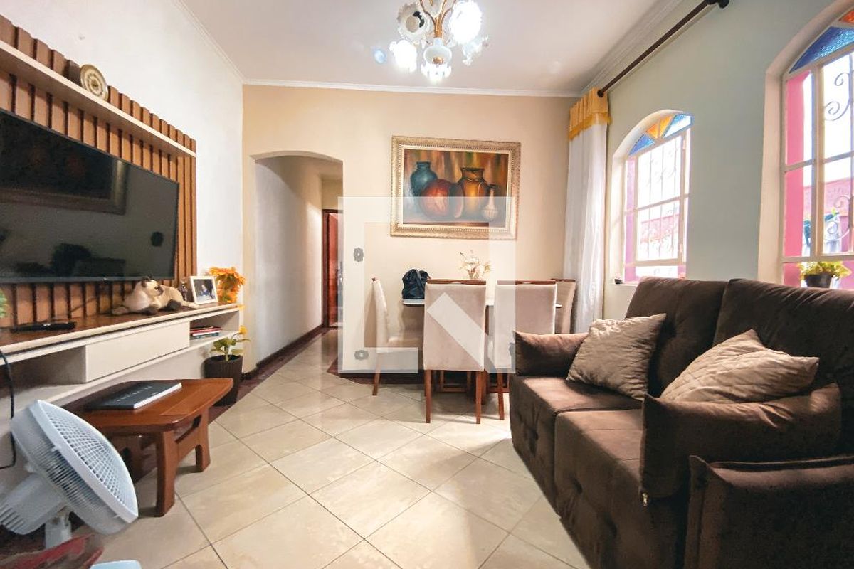 Casa, 4 quartos, 180 m² - Foto 2
