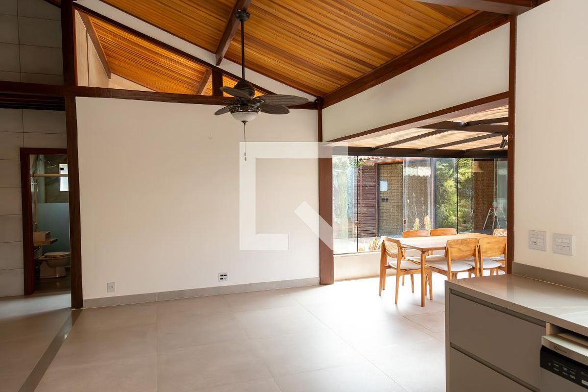 Casa, 3 quartos, 360 m² - Foto 64