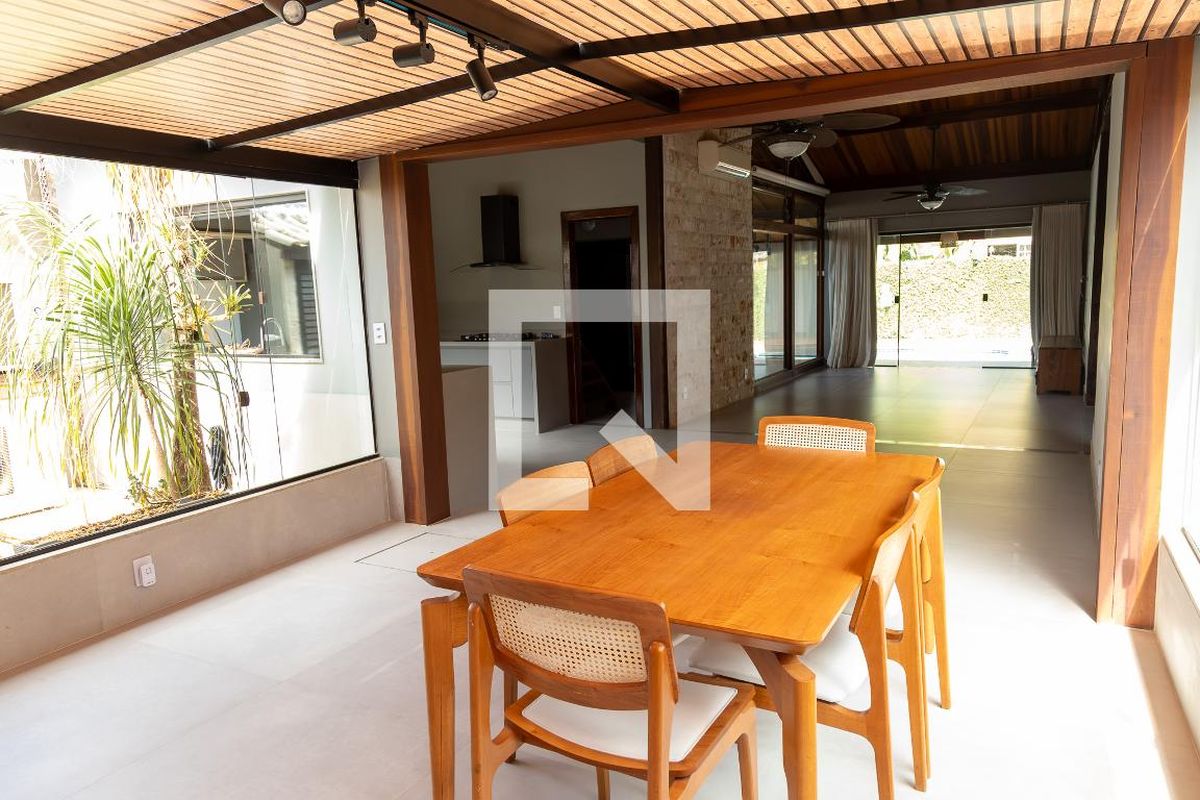 Casa, 3 quartos, 360 m² - Foto 18