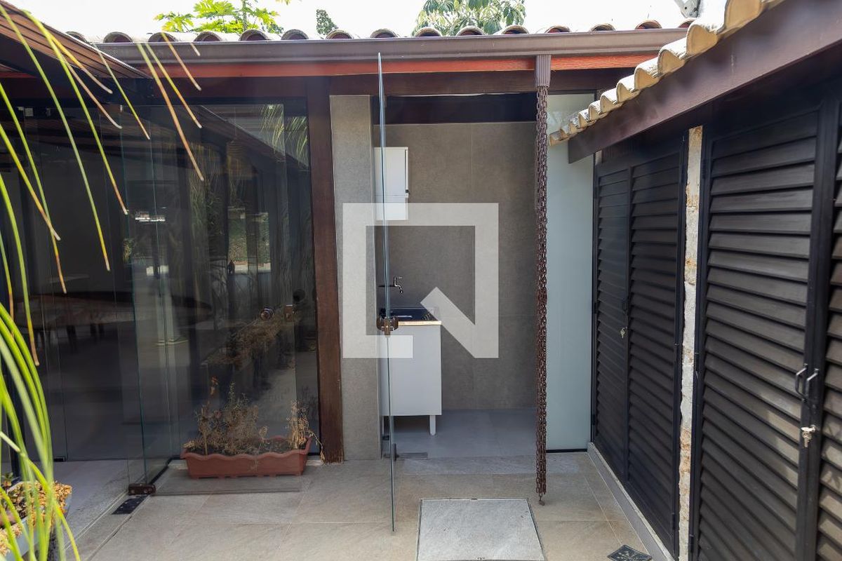 Casa, 3 quartos, 360 m² - Foto 76