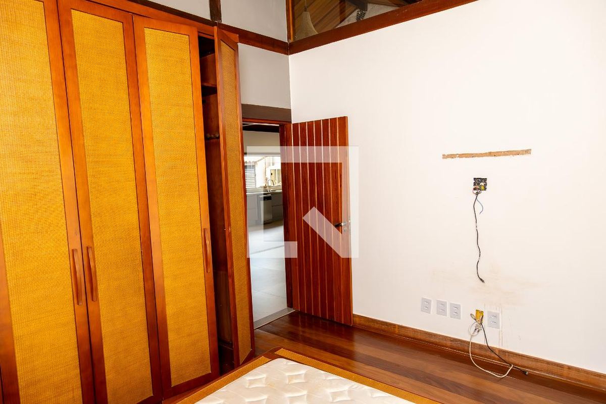 Casa, 3 quartos, 360 m² - Foto 24