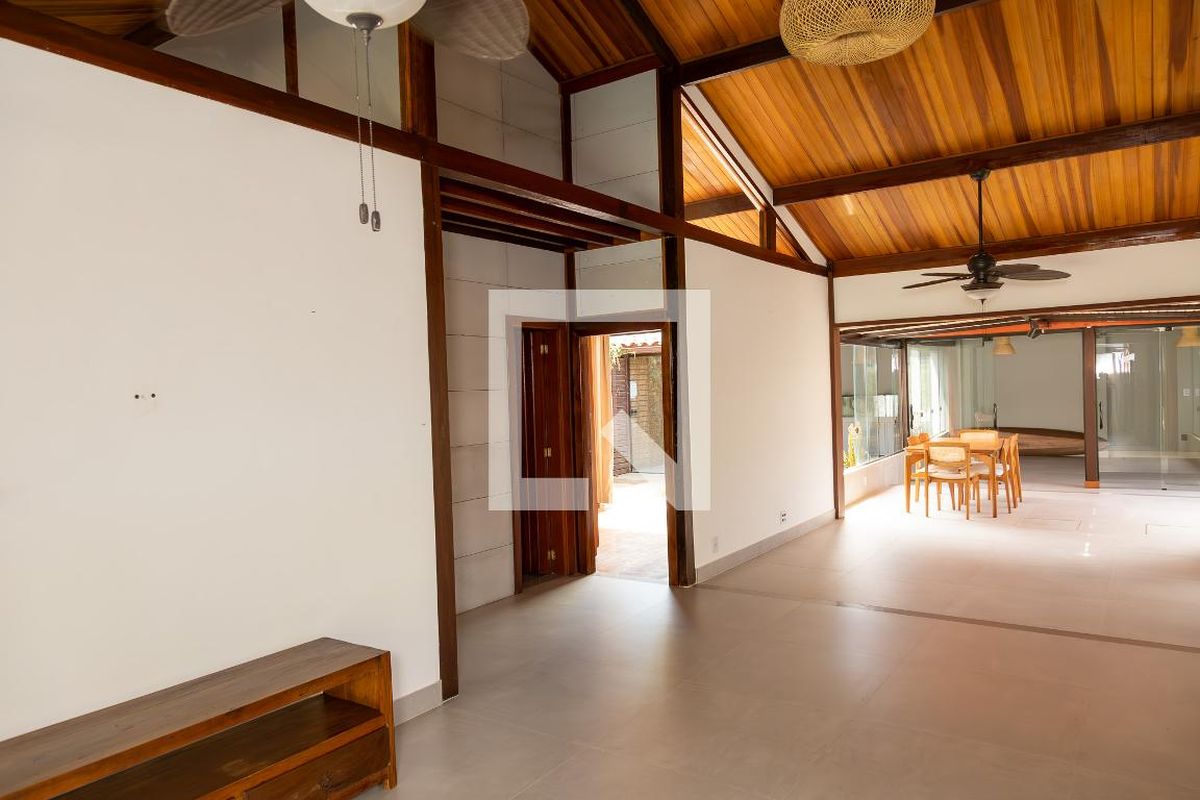 Casa, 3 quartos, 360 m² - Foto 8