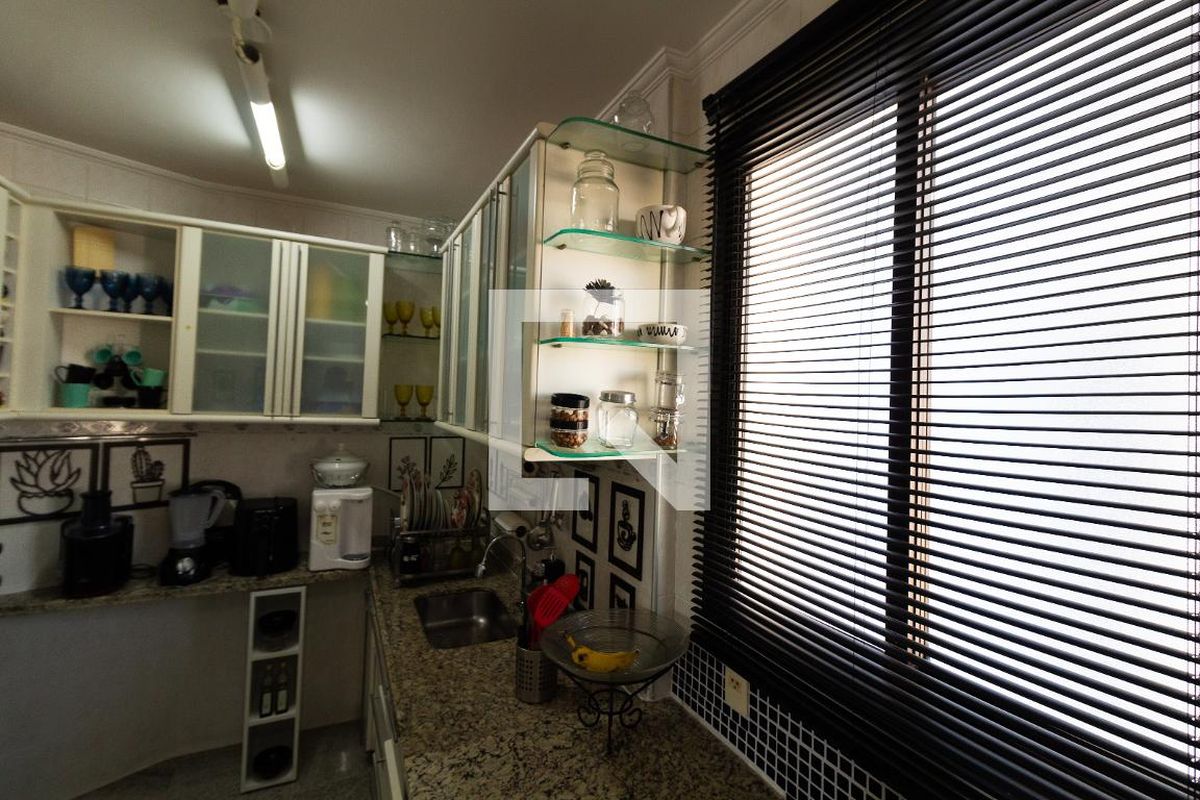 Apartamento à Venda - Mansões Santo Antônio, 2 Quartos,  681 m2 em , Campinas - sp | SoloBR