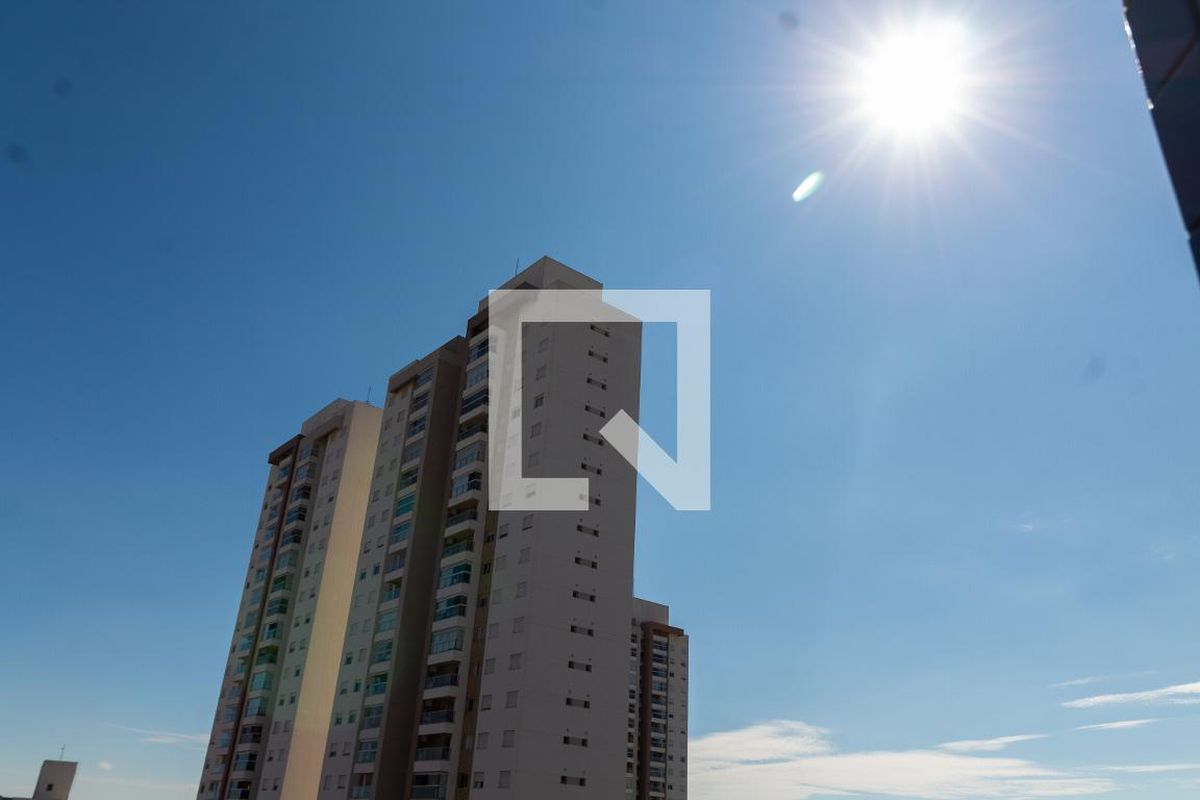 Apartamento à Venda - Mansões Santo Antônio, 2 Quartos,  681 m2 em , Campinas - sp | SoloBR
