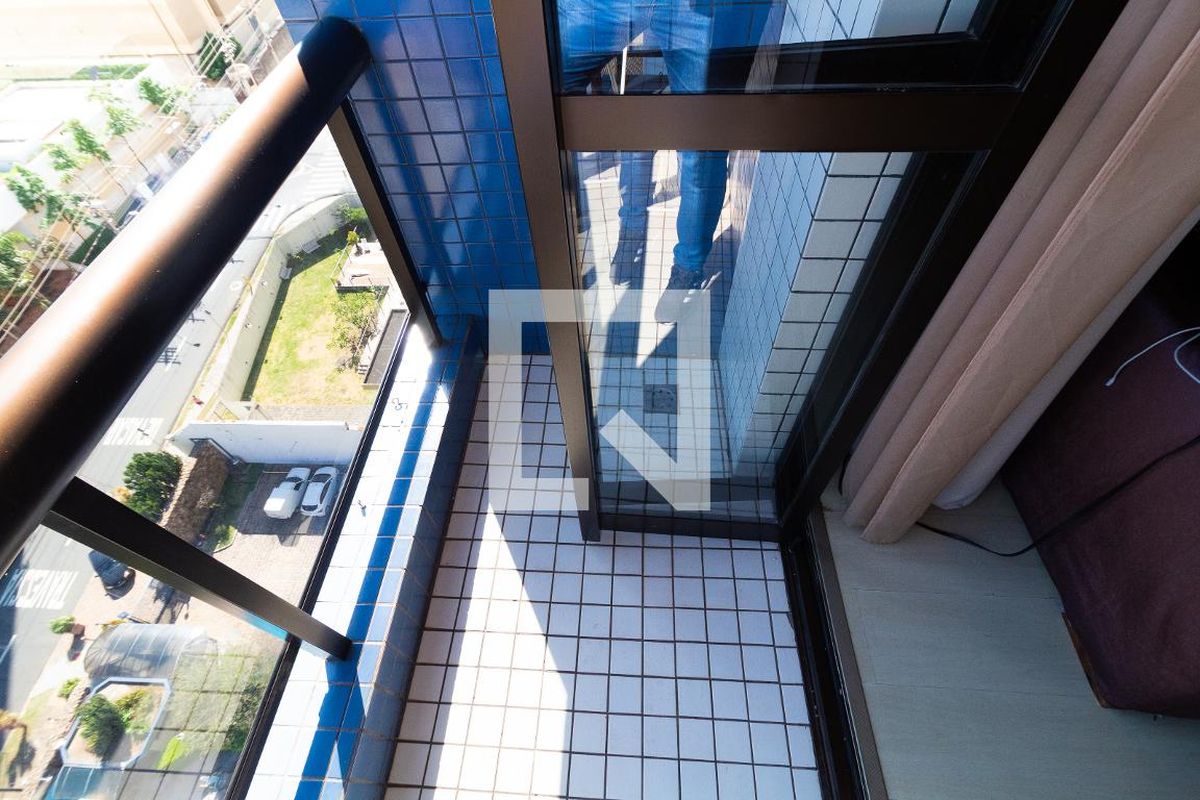 Apartamento à Venda - Mansões Santo Antônio, 2 Quartos,  681 m2 em , Campinas - sp | SoloBR