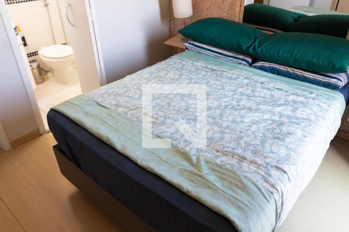 Apartamento à Venda - Mansões Santo Antônio, 2 Quartos,  681 m2 em , Campinas - sp | SoloBR