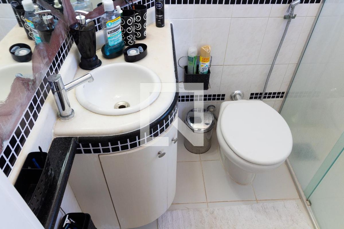 Apartamento à Venda - Mansões Santo Antônio, 2 Quartos,  681 m2 em , Campinas - sp | SoloBR
