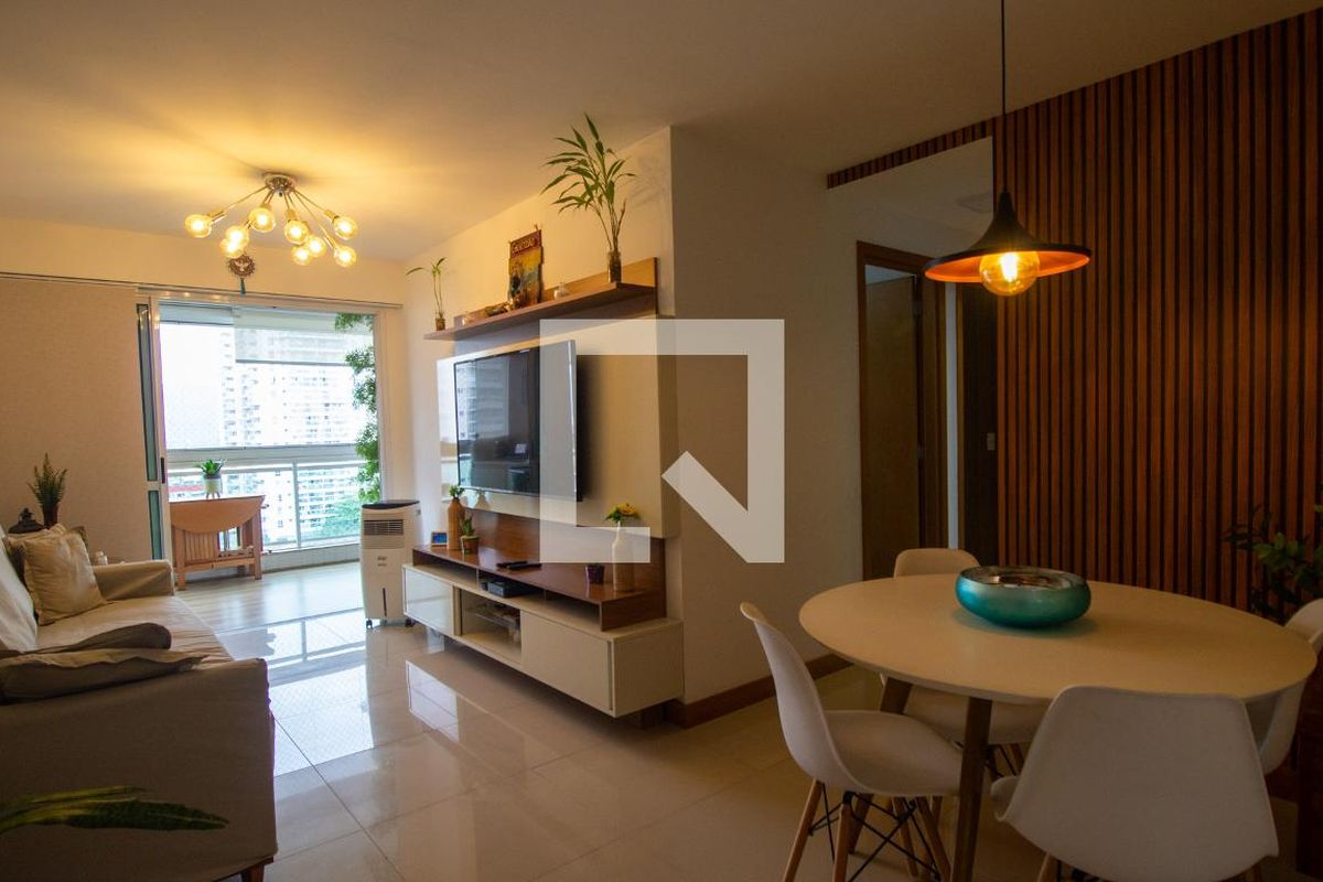 Apartamento, 3 quartos, 100 m² - Foto 2