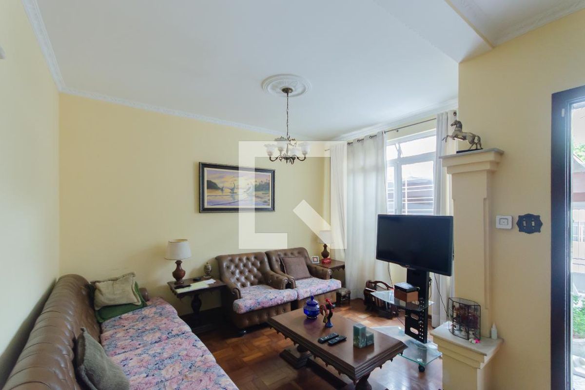 Casa, 3 quartos, 175 m² - Foto 1