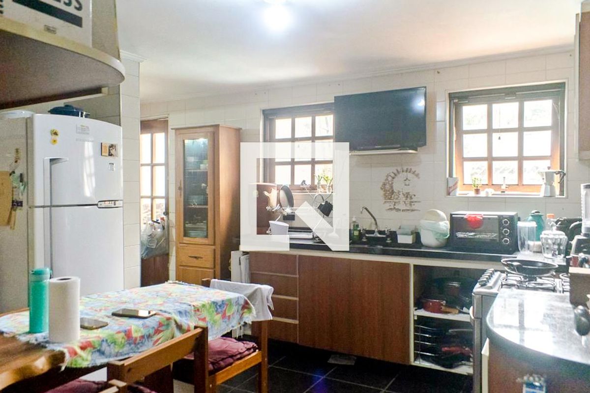 Casa, 3 quartos, 250 m² - Foto 74