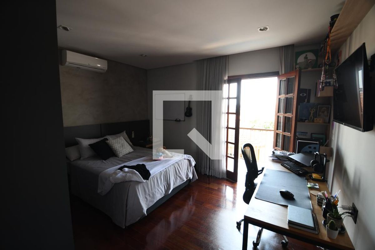 Casa à Venda - Vila Brandina, 5 Quartos,  288 m2 em , Campinas - sp | SoloBR