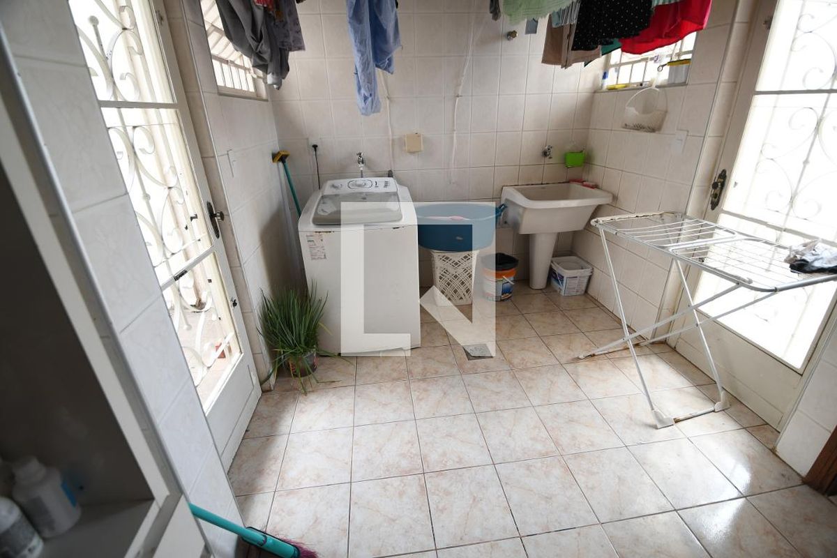 Casa à Venda - Vila Brandina, 5 Quartos,  288 m2 em , Campinas - sp | SoloBR