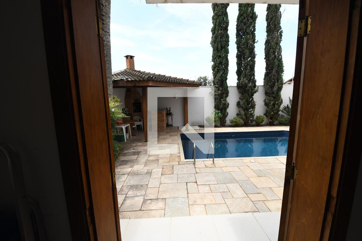 Casa à Venda - Vila Brandina, 5 Quartos,  288 m2 em , Campinas - sp | SoloBR