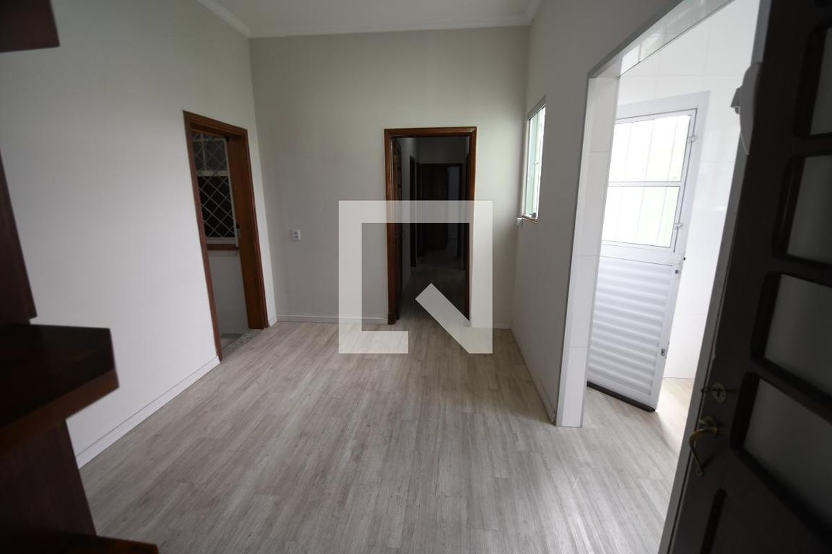 Casa à Venda - Taquaral, 3 Quartos,  208 m2 em , Campinas - sp | SoloBR