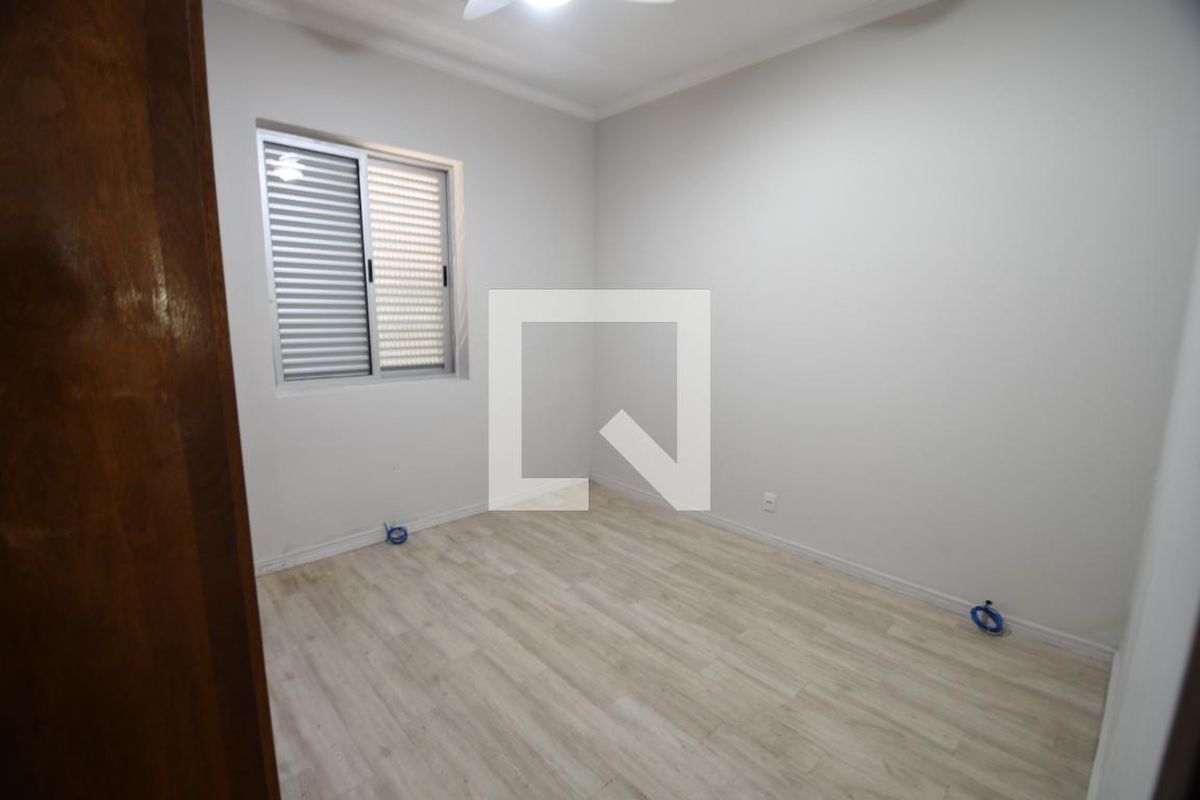 Casa à Venda - Taquaral, 3 Quartos,  208 m2 em , Campinas - sp | SoloBR
