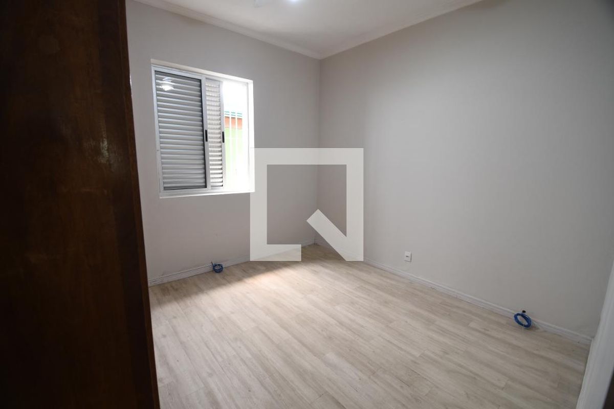 Casa à Venda - Taquaral, 3 Quartos,  208 m2 em , Campinas - sp | SoloBR