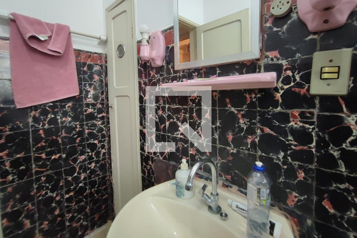 Casa à Venda - Guanabara, 3 Quartos,  280 m2 em , Campinas - sp | SoloBR