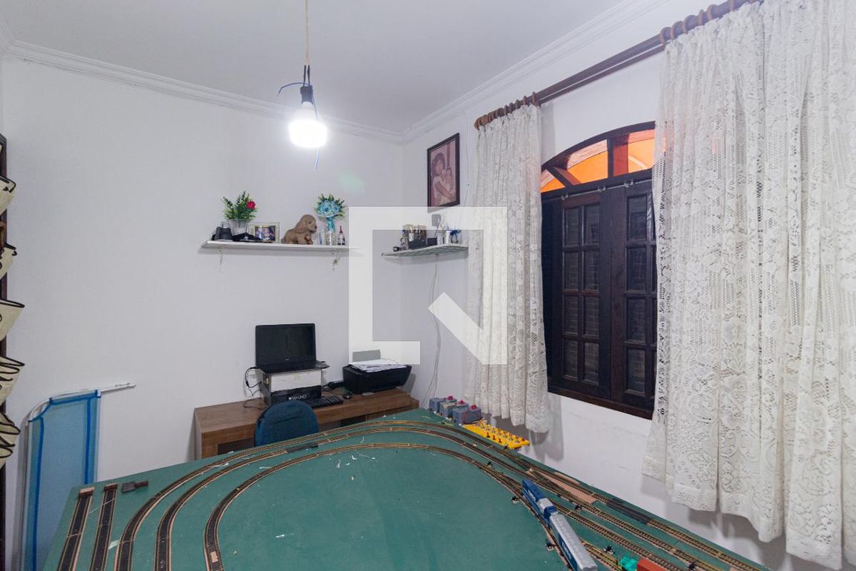 Casa, 3 quartos, 237 m² - Foto 24