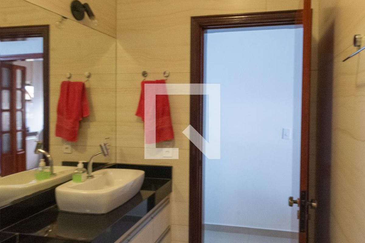 Casa à Venda - Jardim Chapadão, 3 Quartos,  270 m2 em , Campinas - sp | SoloBR