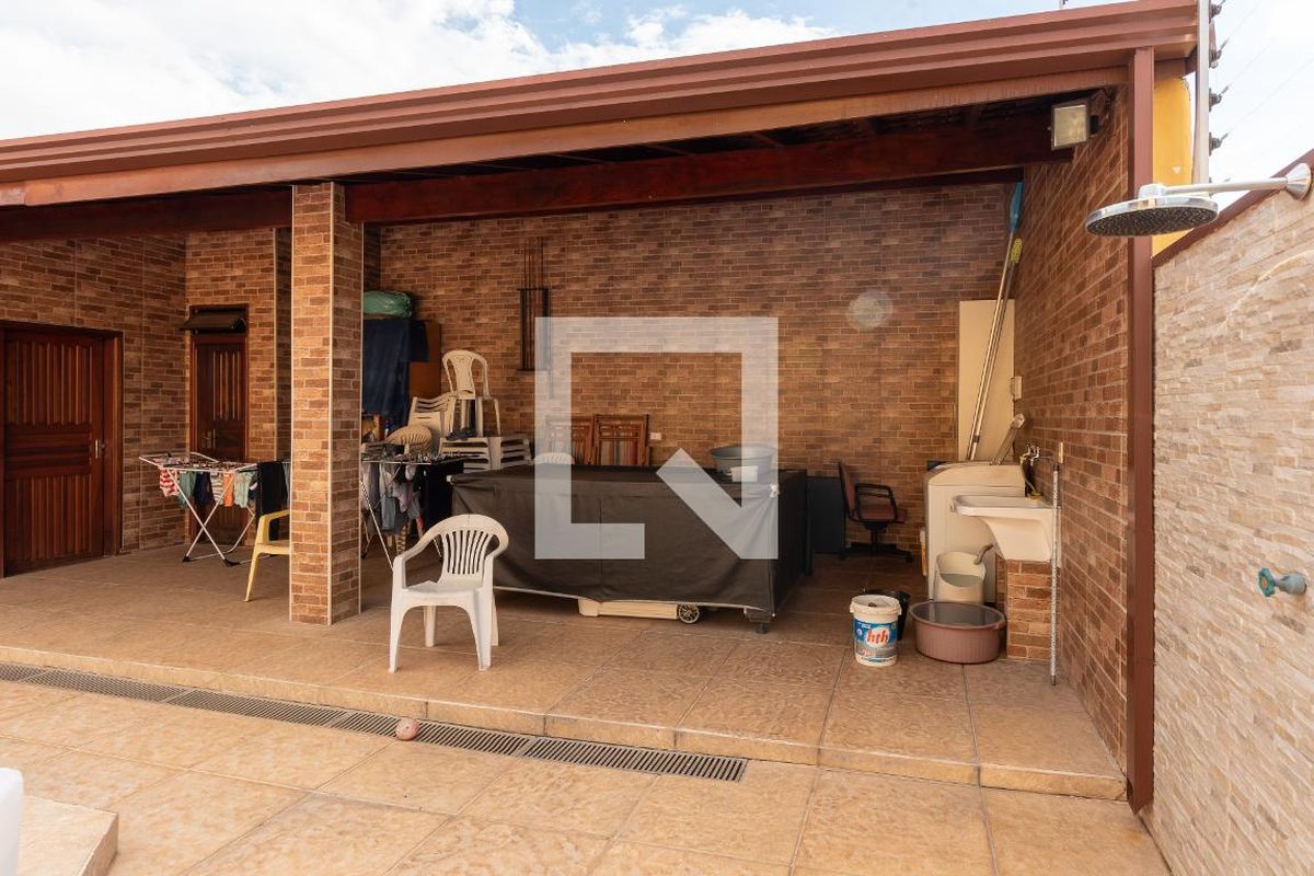 Casa à Venda - Jardim Chapadão, 3 Quartos,  270 m2 em , Campinas - sp | SoloBR