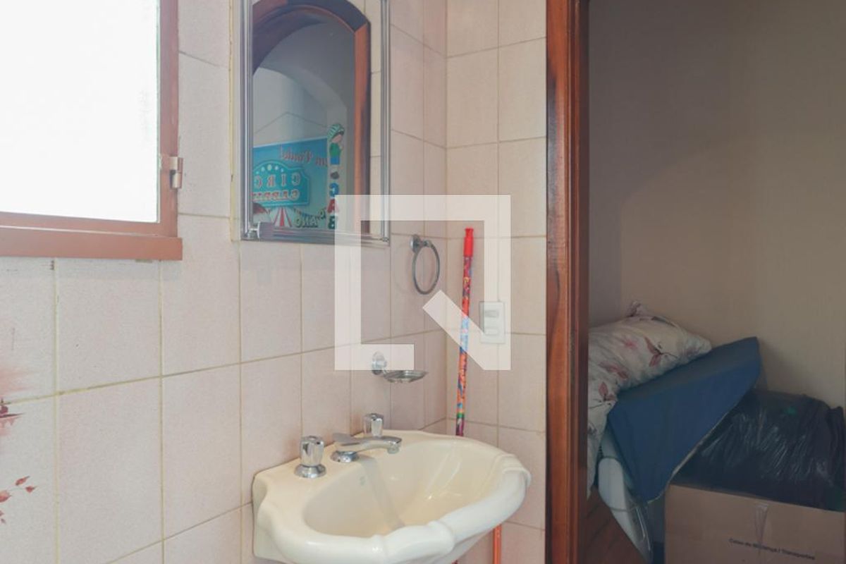 Casa, 4 quartos, 320 m² - Foto 38