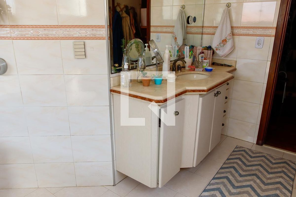 Casa, 4 quartos, 263 m² - Foto 66
