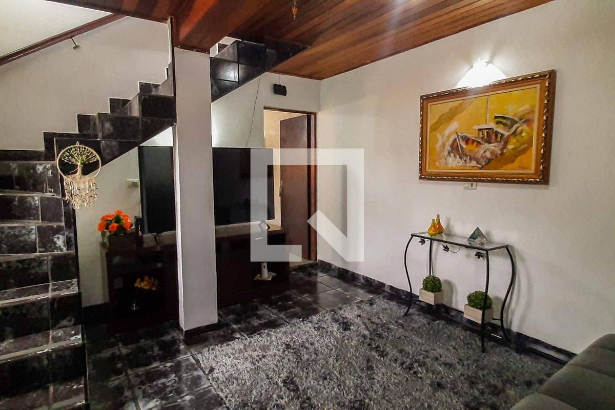 Casa, 4 quartos, 164 m² - Foto 2