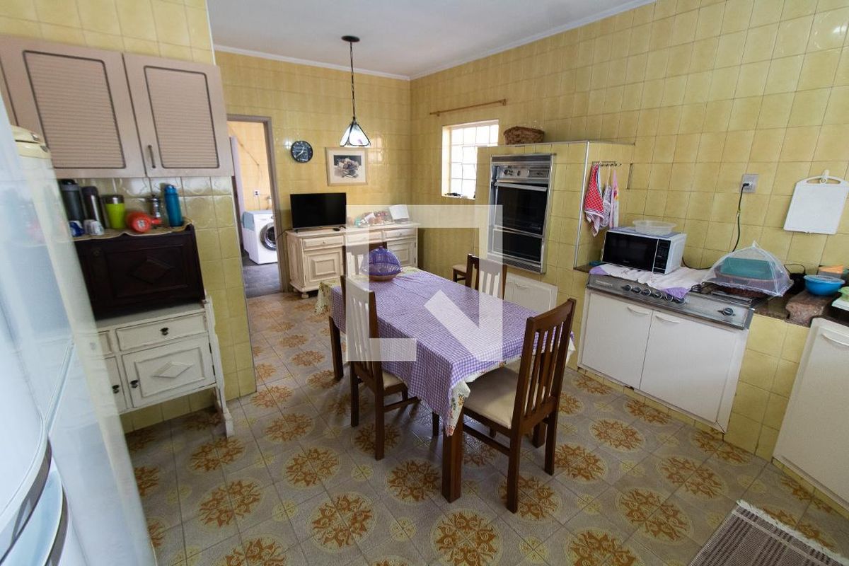 Casa à Venda - Jardim Santana, 5 Quartos,  450 m2 em , Campinas - sp | SoloBR